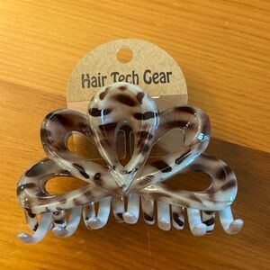 Hair Clip - $3 if bundled with another item